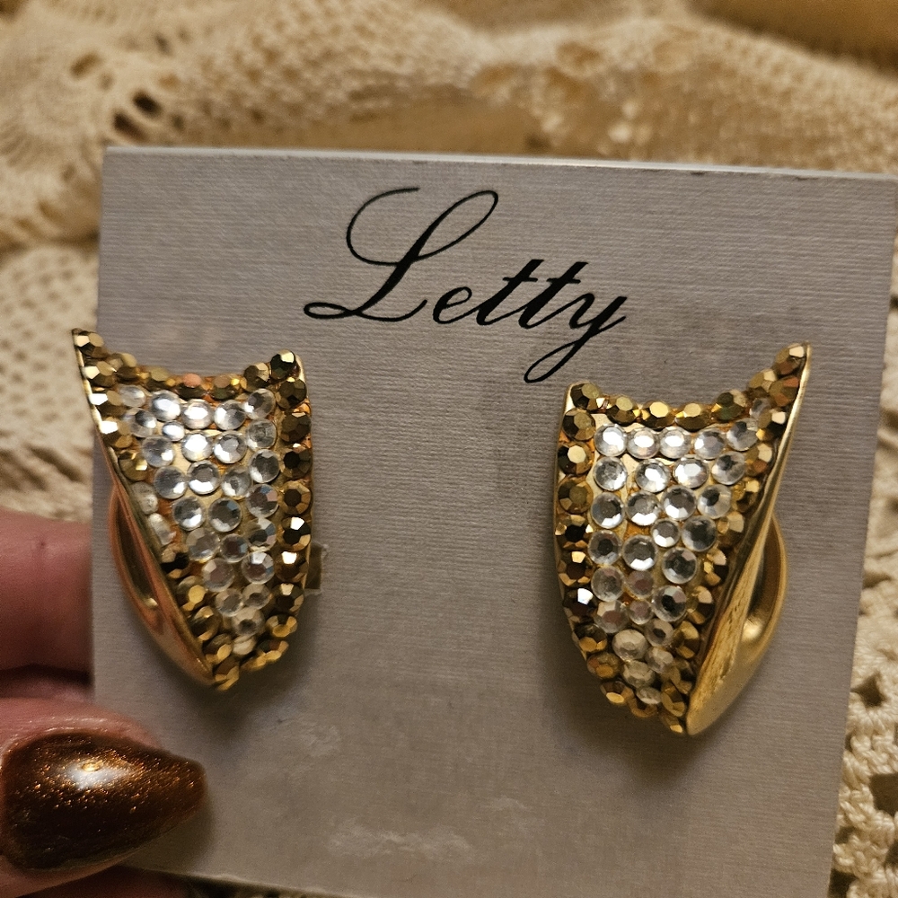 VINTAGE LETTY PAULETTE Clip Gold-Tone Big Statement Earrings.